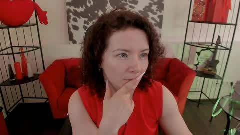 Aurelia online show from 05-25-26, 02:17