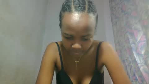Snapshot of aurelie08 chatting on 05-24-26, 10:53 aurelie08 online show from 05-24-26, 10:53