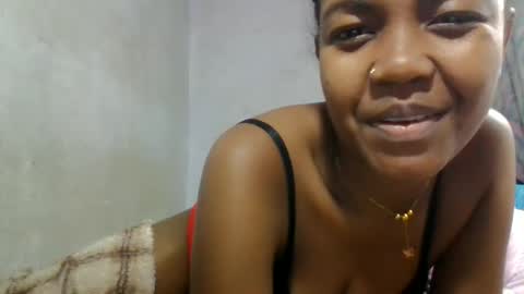 Snapshot of aurelie08 chatting on 05-28-26, 05:05 aurelie08 online show from 05-28-26, 05:05