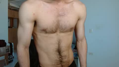 Snapshot of aureliv1 chatting on 12-13-25, 10:15 Aureliano online show from 12-13-25, 10:15