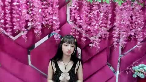 aurora online show from 02-11-25, 01:10