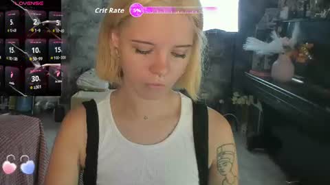 Auroraa  Cute online show from 07-04-26, 08:37