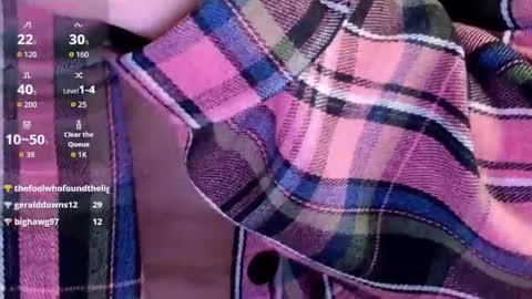 Snapshot of aurora_borealiss chatting on 10-29-25, 08:43 Aurora online show from 10-29-25, 08:43