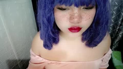 cute online show from 01-04-25, 05:58