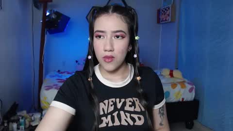 Aurora  online show from 11-23-25, 03:06