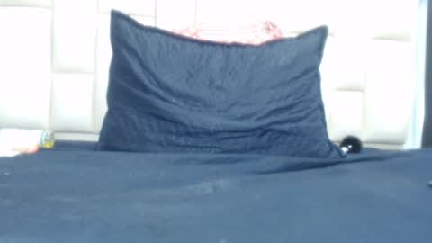 auroraa_miller online show from 01-04-25, 03:17