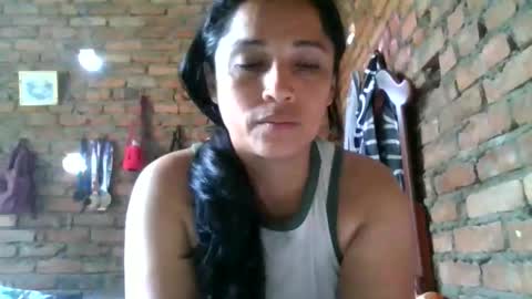 Snapshot of auroraangels1 chatting on 06-08-26, 02:06 auroraangels1 online show from 06-08-26, 02:06