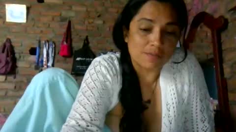 Snapshot of auroraangels1 chatting on 06-09-26, 02:12 auroraangels1 online show from 06-09-26, 02:12