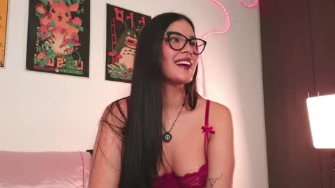 Snapshot of aurorabeck chatting on 05-04-26, 02:07 Aurora online show from 05-04-26, 02:07