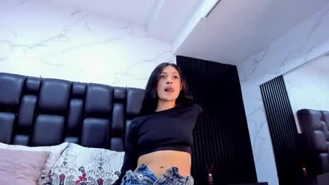 Aurora online show from 12-23-25, 02:31