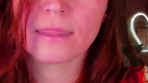 Snapshot of auroraborealis__ chatting on 11-26-25, 06:47 auroraborealis__ online show from 11-26-25, 06:47