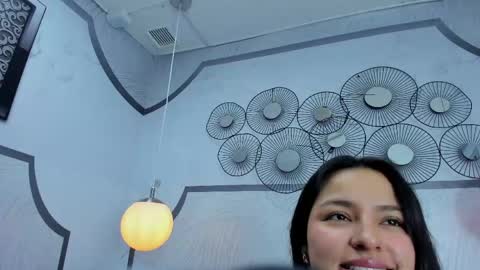 AuroraGracce online show from 04-22-26, 11:34