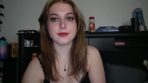 Snapshot of auroralightz1 chatting on 12-22-25, 03:36 auroralightz1 online show from 12-22-25, 03:36