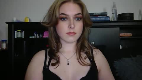 Snapshot of auroralightz1 chatting on 03-04-26, 08:04 auroralightz1 online show from 03-04-26, 08:04