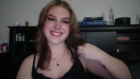 Snapshot of auroralightz1 chatting on 03-05-26, 08:38 auroralightz1 online show from 03-05-26, 08:38