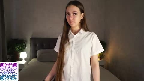 Aurora online show from 06-19-26, 03:44