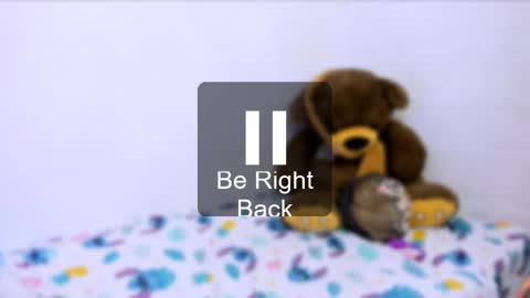 Snapshot of auroramcry chatting on 02-11-25, 11:22 INSTAGRAM AURORA MCRY online show from 02-11-25, 11:22