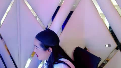 Aurora online show from 10-27-25, 06:23