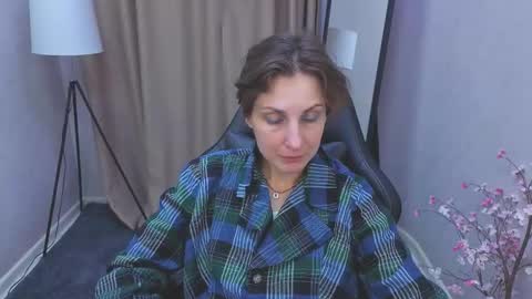 Snapshot of aurorascript chatting on 11-08-25, 03:45 Aurora online show from 11-08-25, 03:45