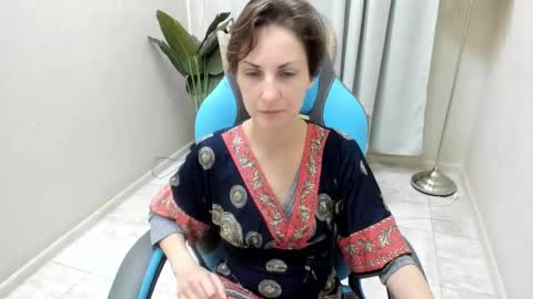 Snapshot of aurorascript chatting on 11-21-25, 09:57 Aurora online show from 11-21-25, 09:57