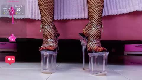 Aurora online show from 10-28-25, 01:36