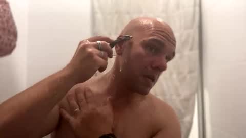 Snapshot of aussieboycal chatting on 09-27-25, 03:00 aussieboycal online show from 09-27-25, 03:00