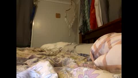 Milf4u online show from 12-18-25, 02:45