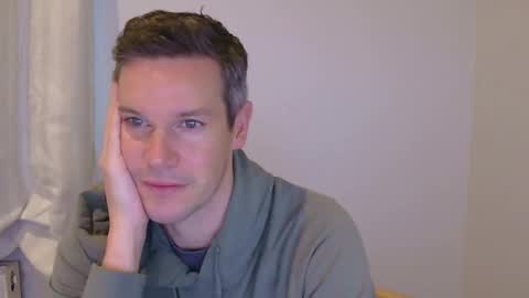 aussiesurfer0000 online show from 02-17-25, 09:30