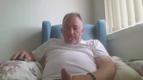 Snapshot of aussiesydguy chatting on 10-27-25, 02:37 chatbateaussie online show from 10-27-25, 02:37