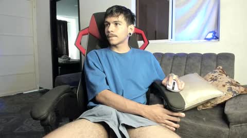 Snapshot of austin_falcon chatting on 01-18-25, 07:15 Austin online show from 01-18-25, 07:15