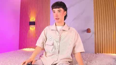 austin_rouse online show from 10-16-25, 07:04