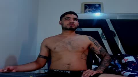 Snapshot of austintorres_ chatting on 12-05-24, 02:31 AustinTorres online show from 12-05-24, 02:31