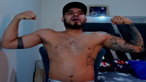 Snapshot of austintorres_ chatting on 12-19-24, 03:51 AustinTorres online show from 12-19-24, 03:51