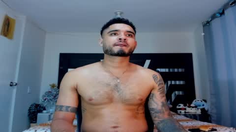 Snapshot of austintorres_ chatting on 12-21-24, 04:41 AustinTorres online show from 12-21-24, 04:41