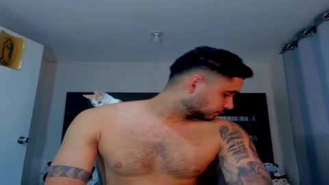 Snapshot of austintorres_ chatting on 01-05-25, 02:17 AustinTorres online show from 01-05-25, 02:17