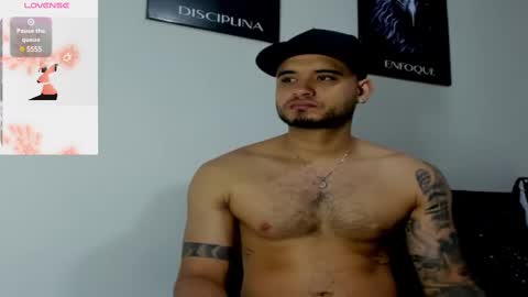 Snapshot of austintorres_ chatting on 02-12-25, 02:56 AustinTorres online show from 02-12-25, 02:56