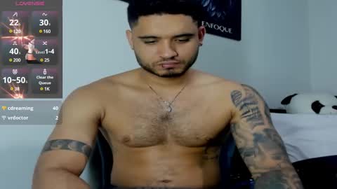 Snapshot of austintorres_ chatting on 02-13-25, 05:58 AustinTorres online show from 02-13-25, 05:58