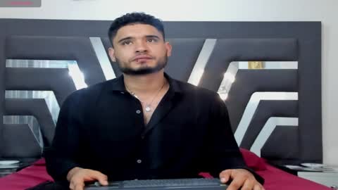 Snapshot of austintorres_ chatting on 03-03-25, 02:47 AustinTorres online show from 03-03-25, 02:47