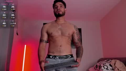 Snapshot of austintorres_ chatting on 10-04-25, 04:21 AustinTorres online show from 10-04-25, 04:21