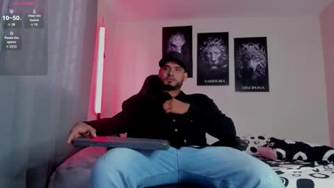 Snapshot of austintorres_ chatting on 10-20-25, 09:59 AustinTorres online show from 10-20-25, 09:59