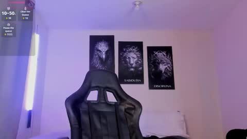 Snapshot of austintorres_ chatting on 11-14-25, 12:42 AustinTorres online show from 11-14-25, 12:42