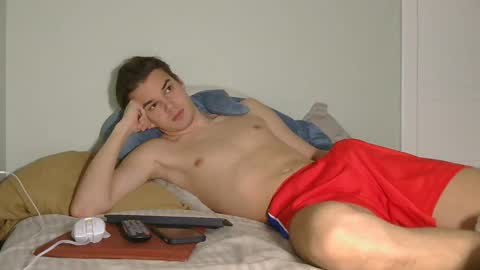 Snapshot of auston_r1ch chatting on 12-18-24, 02:06 Auston 3 online show from 12-18-24, 02:06