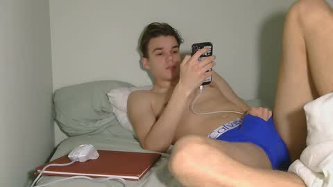 Snapshot of auston_r1ch chatting on 02-07-25, 03:34 Auston 3 online show from 02-07-25, 03:34