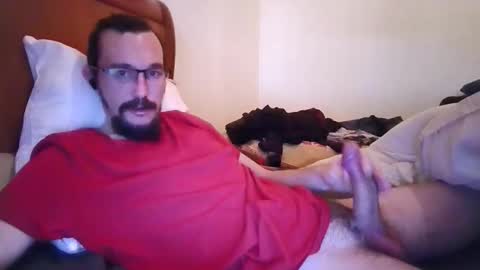 Snapshot of author980 chatting on 12-01-25, 12:43 author980 online show from 12-01-25, 12:43