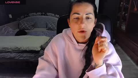 Ava online show from 02-10-26, 02:21