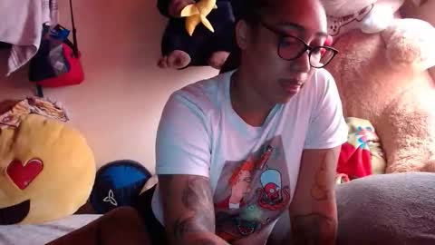 Snapshot of ava_f0xy chatting on 11-22-25, 06:51 Ava Jordana online show from 11-22-25, 06:51