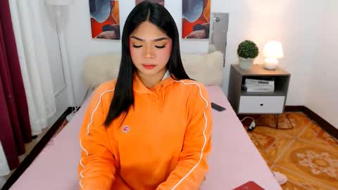 Snapshot of ava_lux chatting on 10-17-25, 06:38 Ava online show from 10-17-25, 06:38