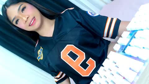 Snapshot of ava_lux chatting on 11-13-25, 06:23 Ava online show from 11-13-25, 06:23