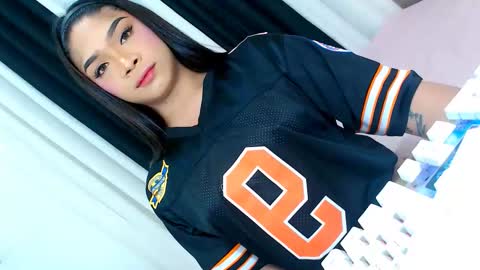 Snapshot of ava_lux chatting on 11-15-25, 02:24 Ava online show from 11-15-25, 02:24