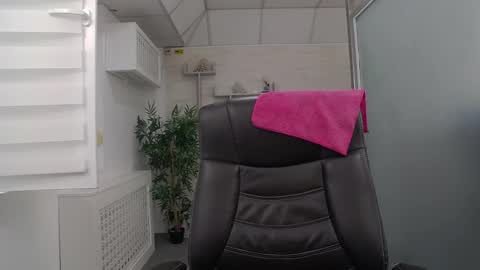   online show from 05-22-26, 04:19